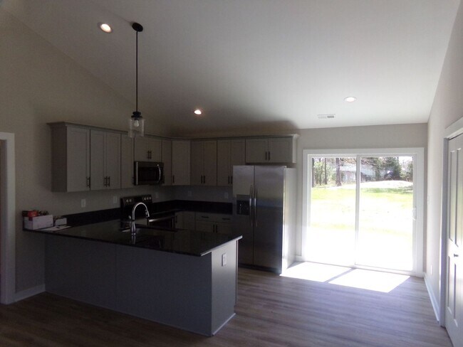 Foto del edificio - NEW! 3 bedroom home