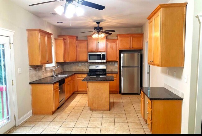 Foto del edificio - 1531 Boulder Walk Dr SE