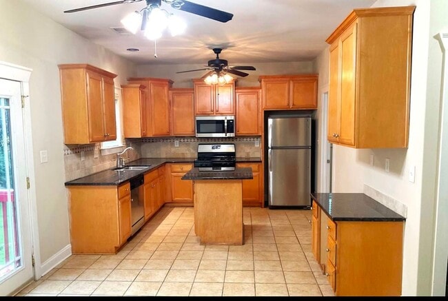 Photo - 1531 Boulder Walk Dr SE (Atlanta, GA) House