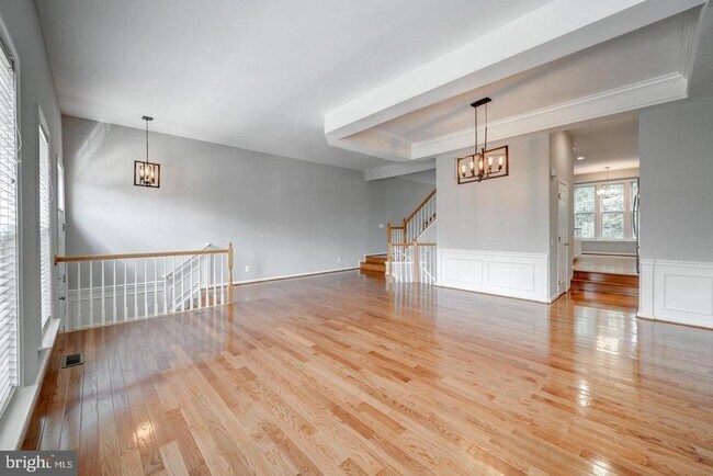 Foto del edificio - 6138 Manchester Park Cir