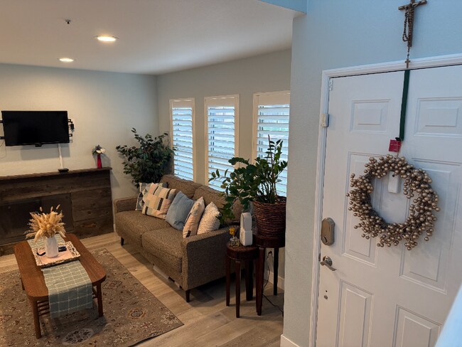 Foto del edificio - 406 E Center St