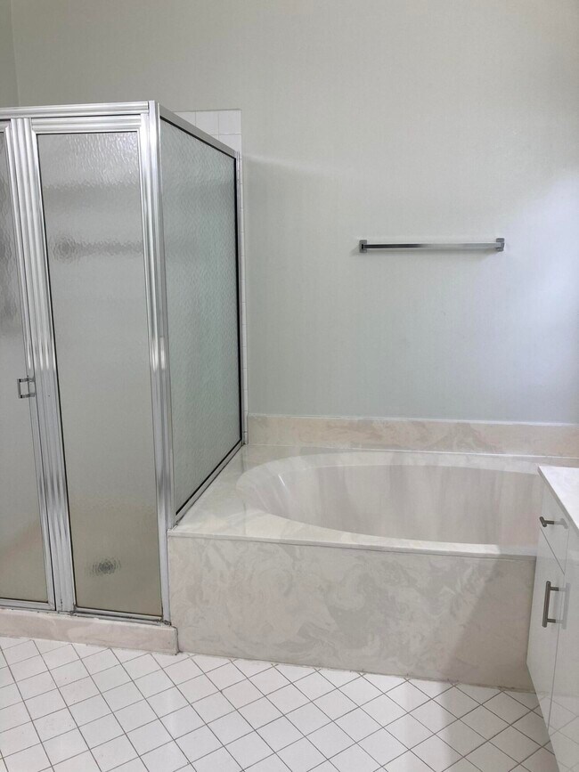 Foto del edificio - 4382 Fox Ridge Dr