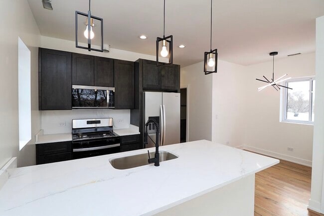 Foto del edificio - 1249 S Kedvale Ave