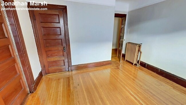 Building Photo - 18 Pleasant St