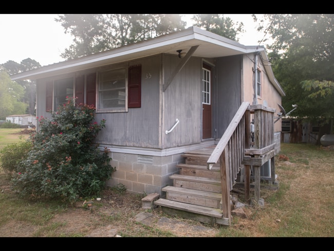 Building Photo - 35 Barham Loop