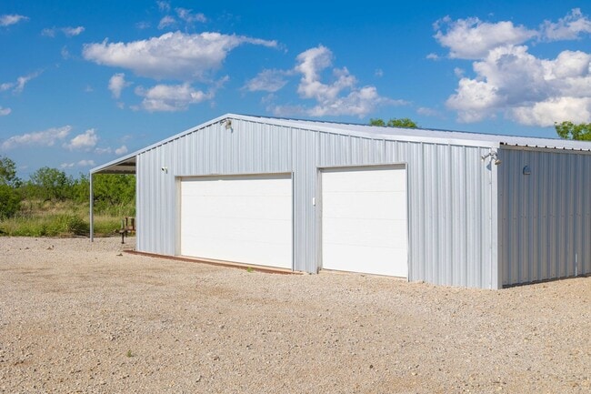 Building Photo - 970 Co Rd 256