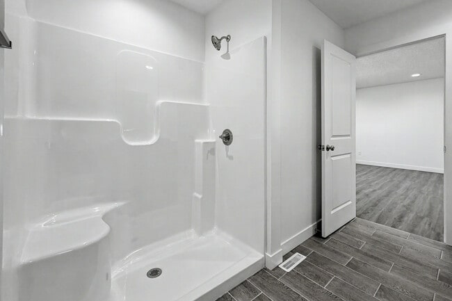 Building Photo - 53 West