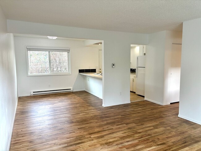 Building Photo - HALPC04