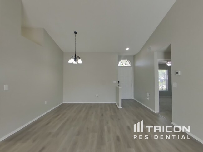 Building Photo - 1304 Sugar Maple Ln