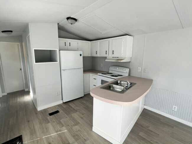 Foto del edificio - 1133 Chicago Bulls St