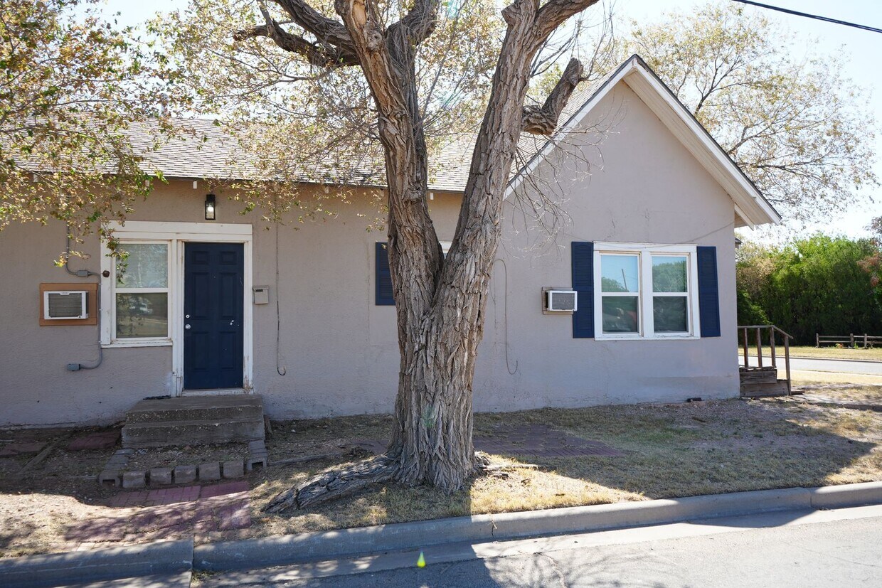 Foto principal - 2324 20th St