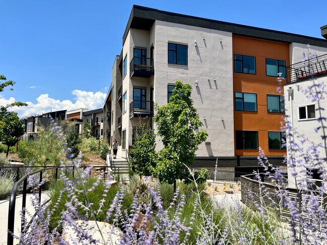 Foto del edificio - 2876 W 53rd Ave