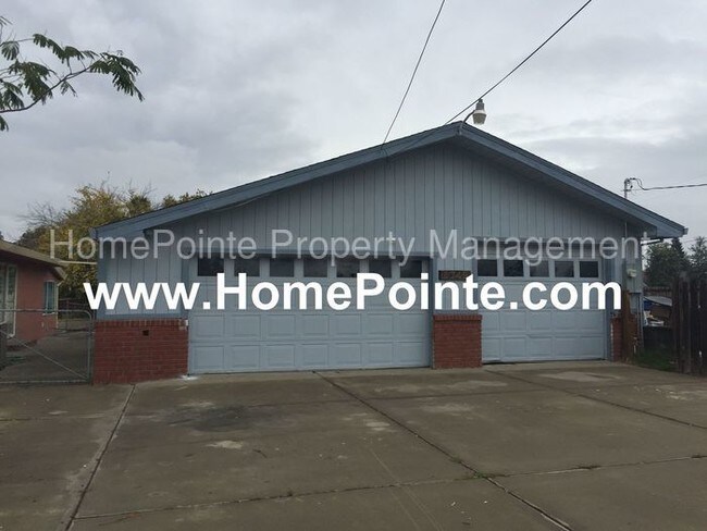 Building Photo - 5749 Pomegranate Ave