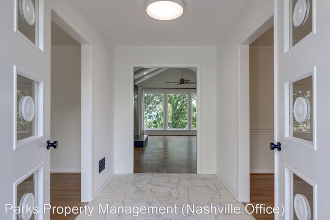 Building Photo - 3 br, 3 bath House - 1243 Saxon Drive
