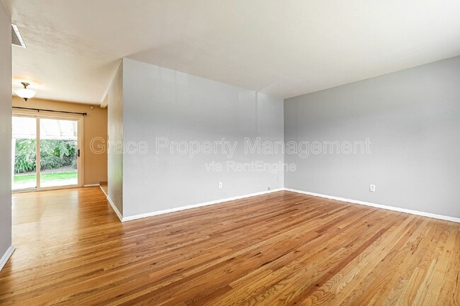 Building Photo - 1611 S Julian Way