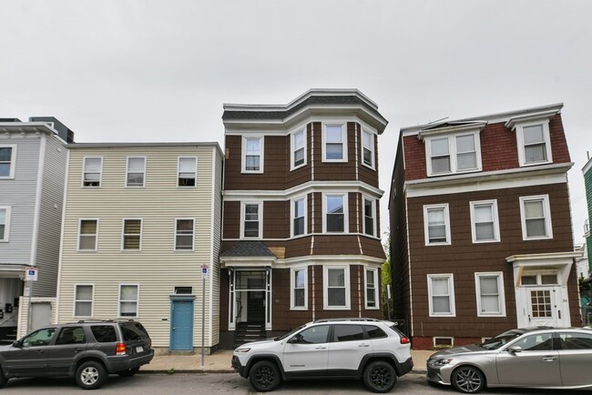 Building Photo - 38 Vinton St