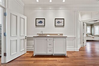 Building Photo - 2325 Lantern Ln