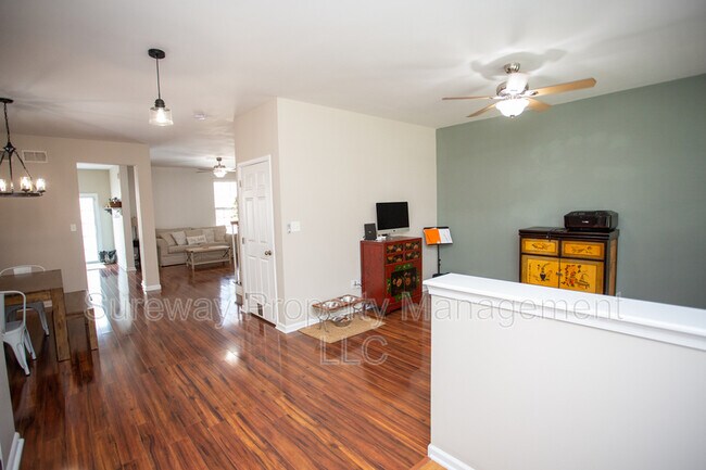 Foto del edificio - 103 Star Dr