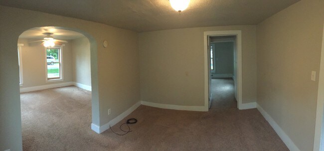 Building Photo - 1512 Iowa St