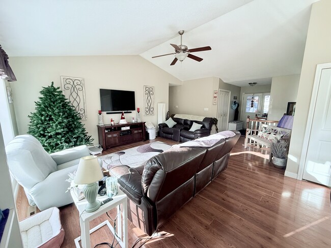 Living Room - 1405 Emery Cir