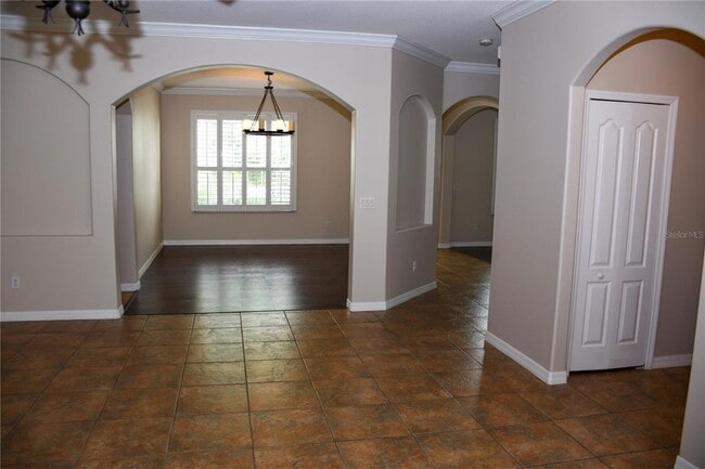 Building Photo - 557 Palio Ct