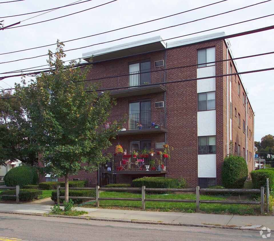 45 Elm St, Quincy, MA 02169 Apartments in Quincy, MA