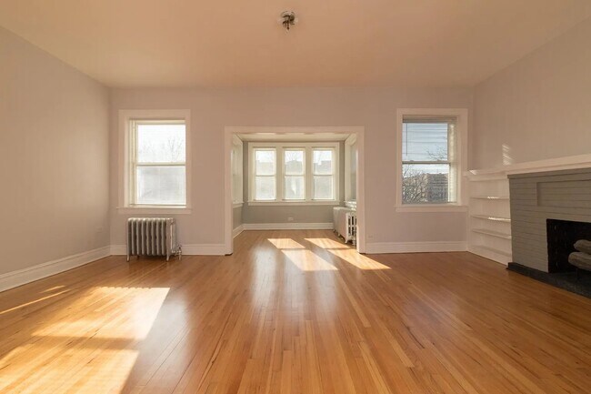 Foto del edificio - 4709 N Washtenaw Ave
