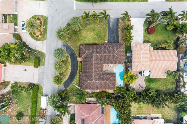 Foto del edificio - 284 Hibiscus Ave