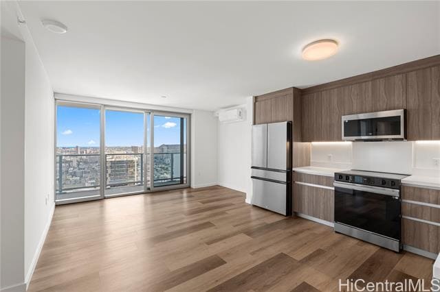 Building Photo - 1515 Liona St