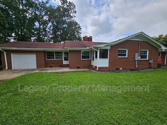 Foto del edificio - 5945 Frieden Church Rd