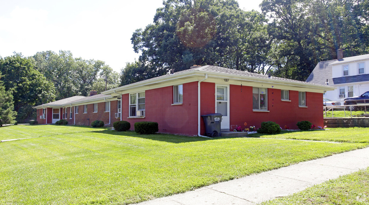 Building Photo - Ridgewood Apartments