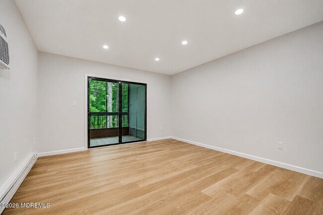 Foto del edificio - 99 Arrowood Rd
