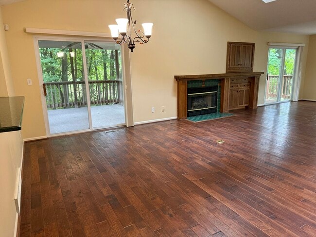Building Photo - 212 Chauncey Ct