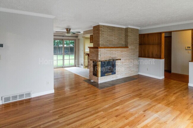Foto del edificio - 1214 E 43rd Ave