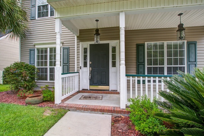 Foto del edificio - 5421 Red Tip Ln