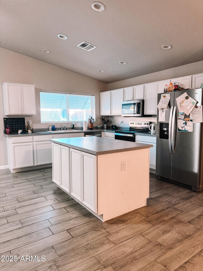 Foto del edificio - 16486 N 164th Dr