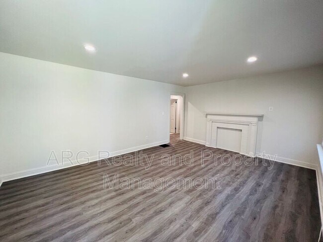 Building Photo - 174 Cloud Street - Unit A
