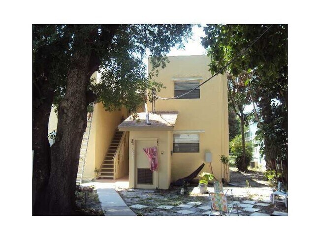 Foto del edificio - 1904 20th Ave