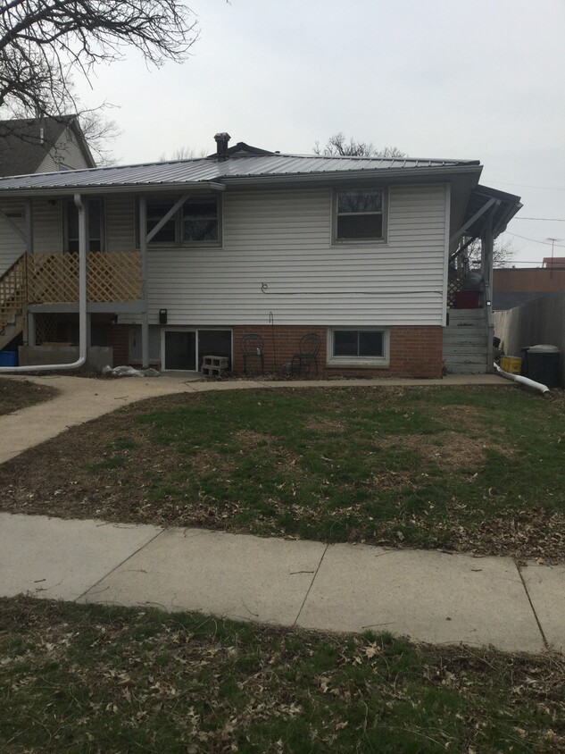 Foto principal - 221 4th St NE