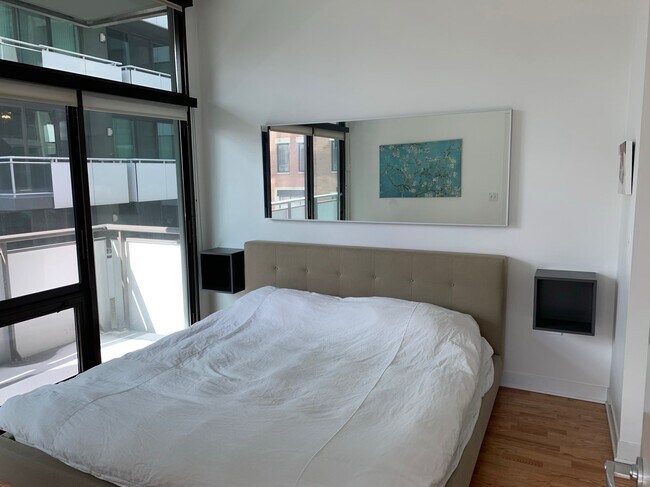 Foto del edificio - 660 W Wayman St