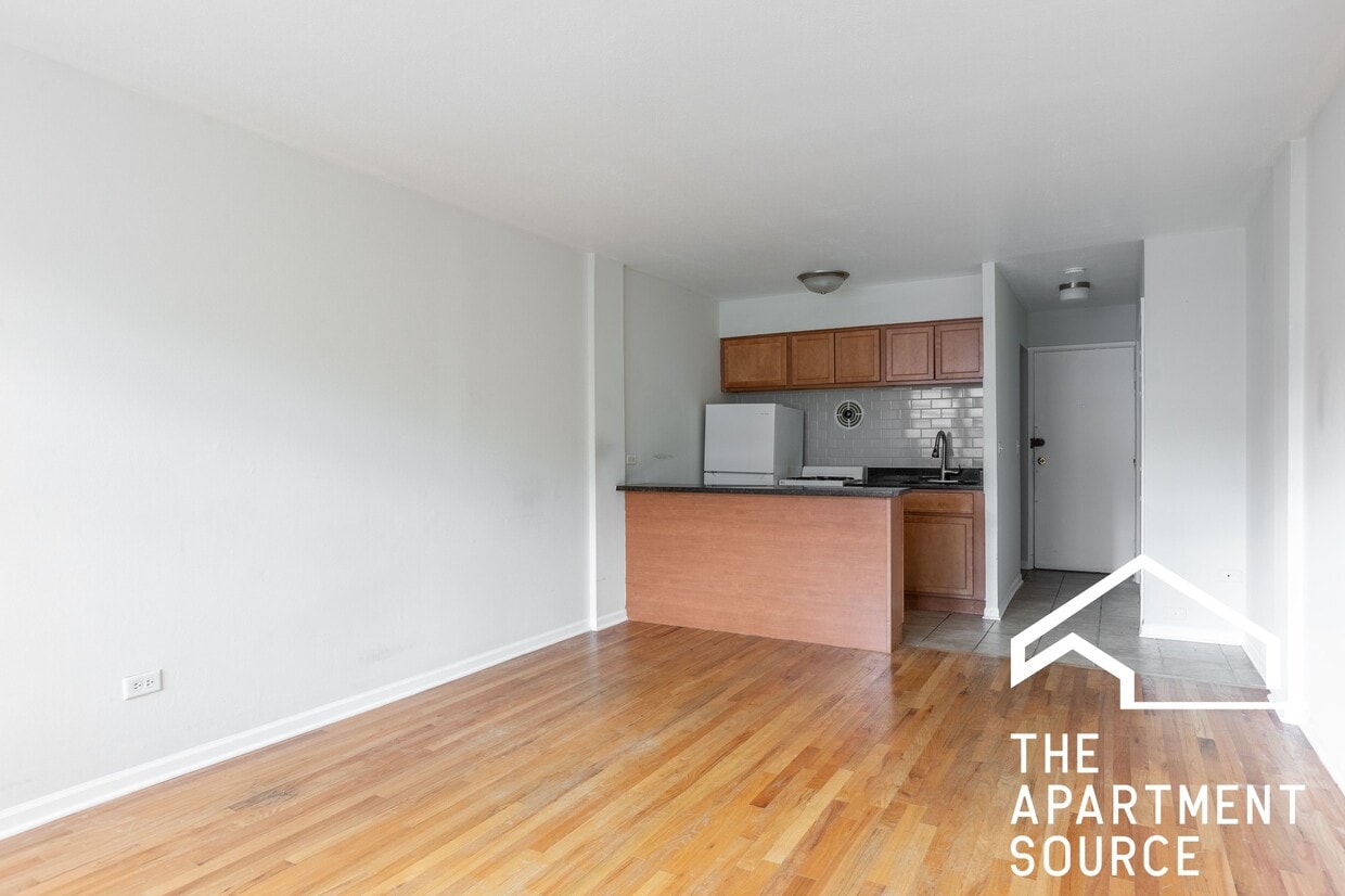 Photo - 5847 North Winthrop Ave. Unit 101