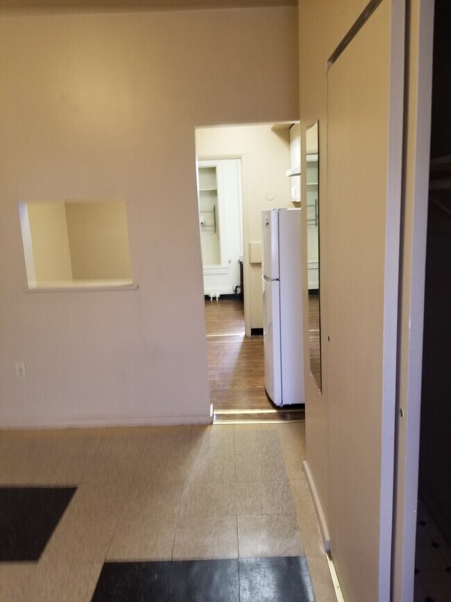 Building Photo - 1226 W Allegheny Ave