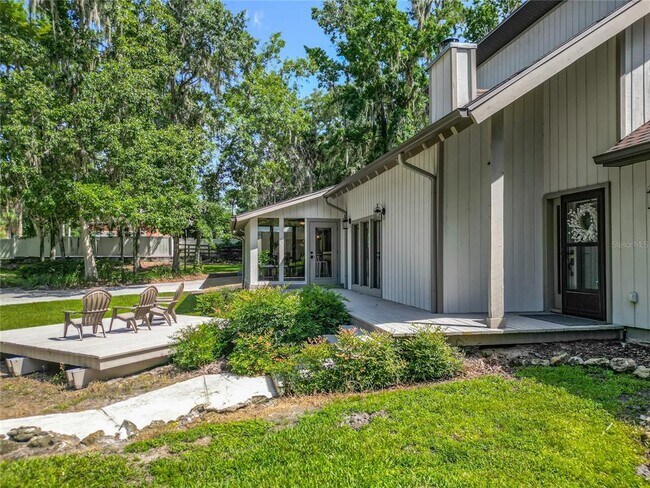 Foto del edificio - 4661 SW 7th Avenue Rd