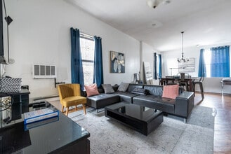 Building Photo - 351 E 117th St