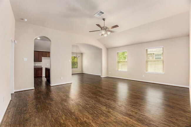 Foto del edificio - 12538 Hackberry Dr