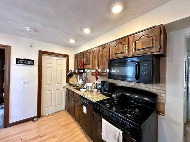 Foto del edificio - 352 Main St