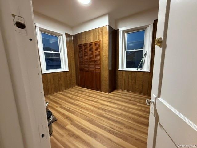 Foto del edificio - 836 Edison Ave