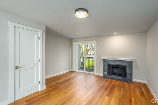 2BR, 1.5BA - 900SF - Living Room - Mount Si Apartments