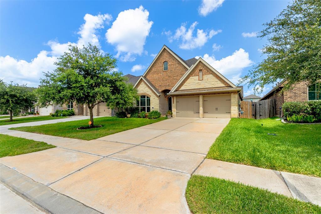Foto principal - 3034 Hickory Springs Ln