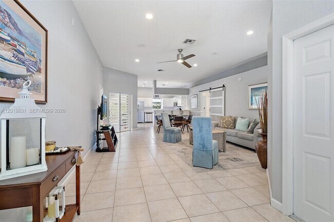 Foto del edificio - 6051 Kendrick St